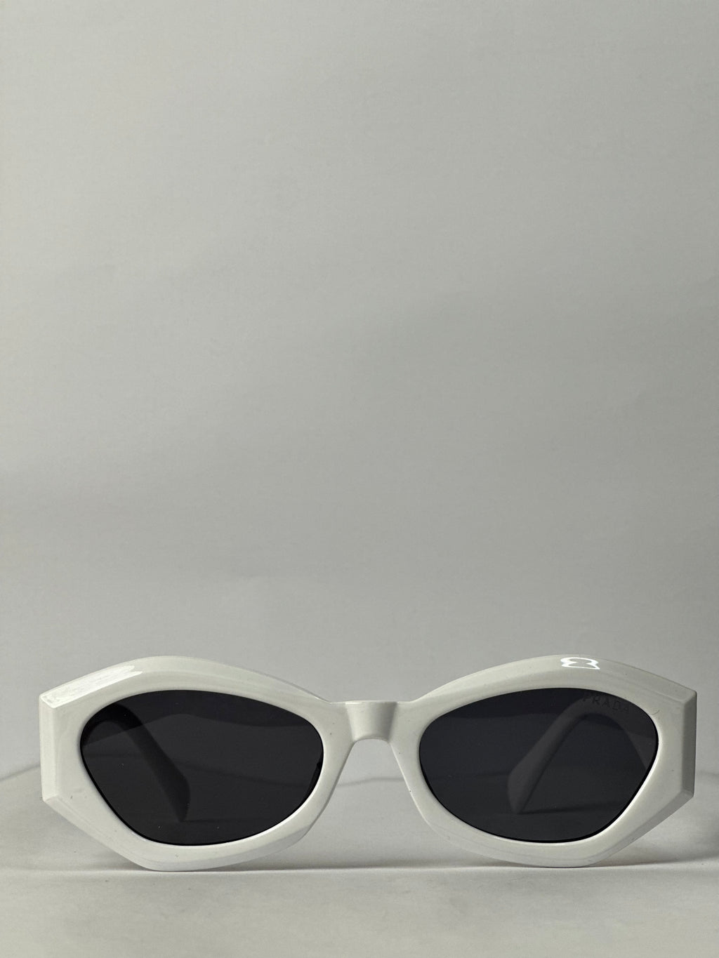 Trendy Prada White Edition