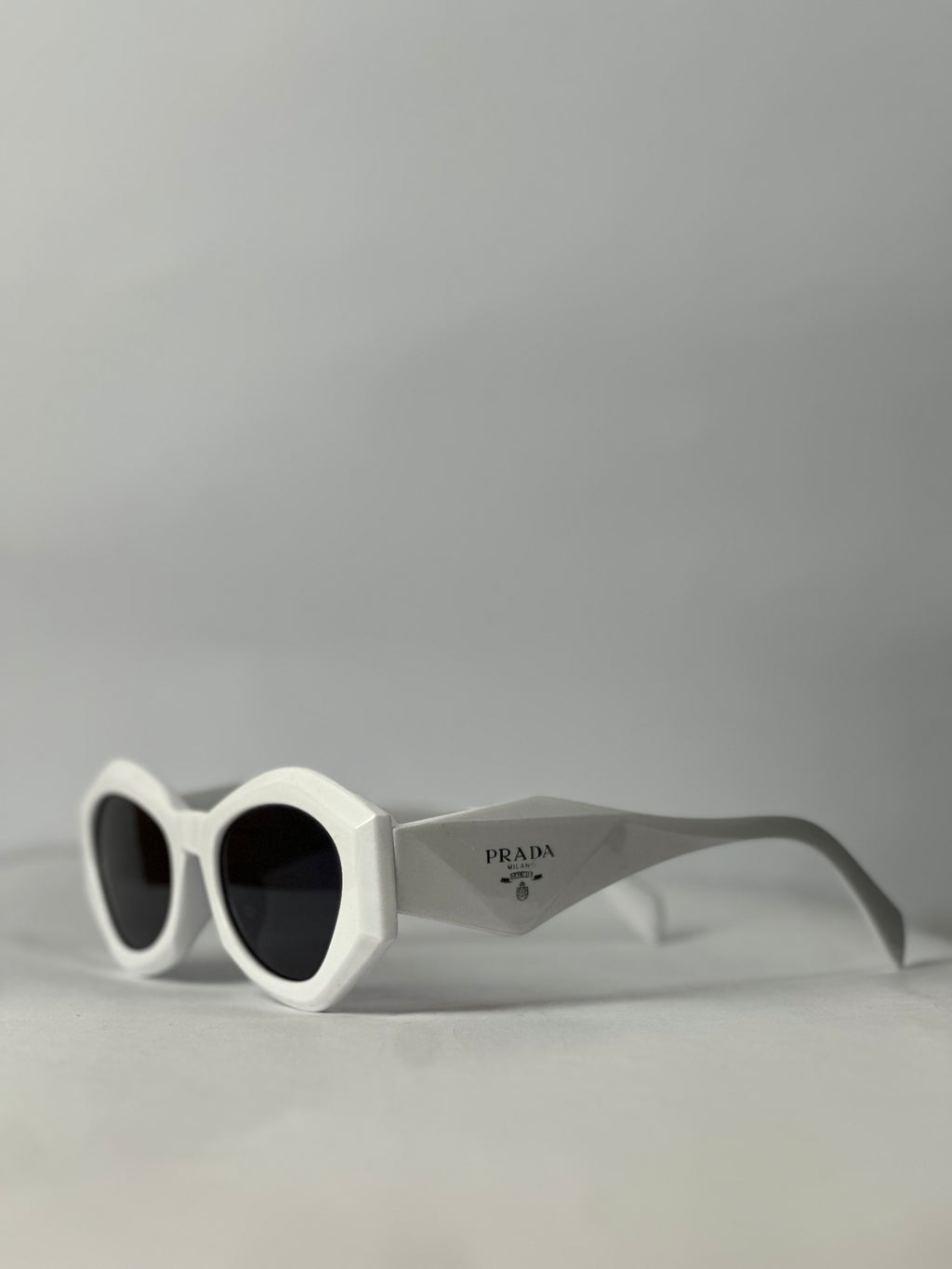 Trendy Prada White Edition