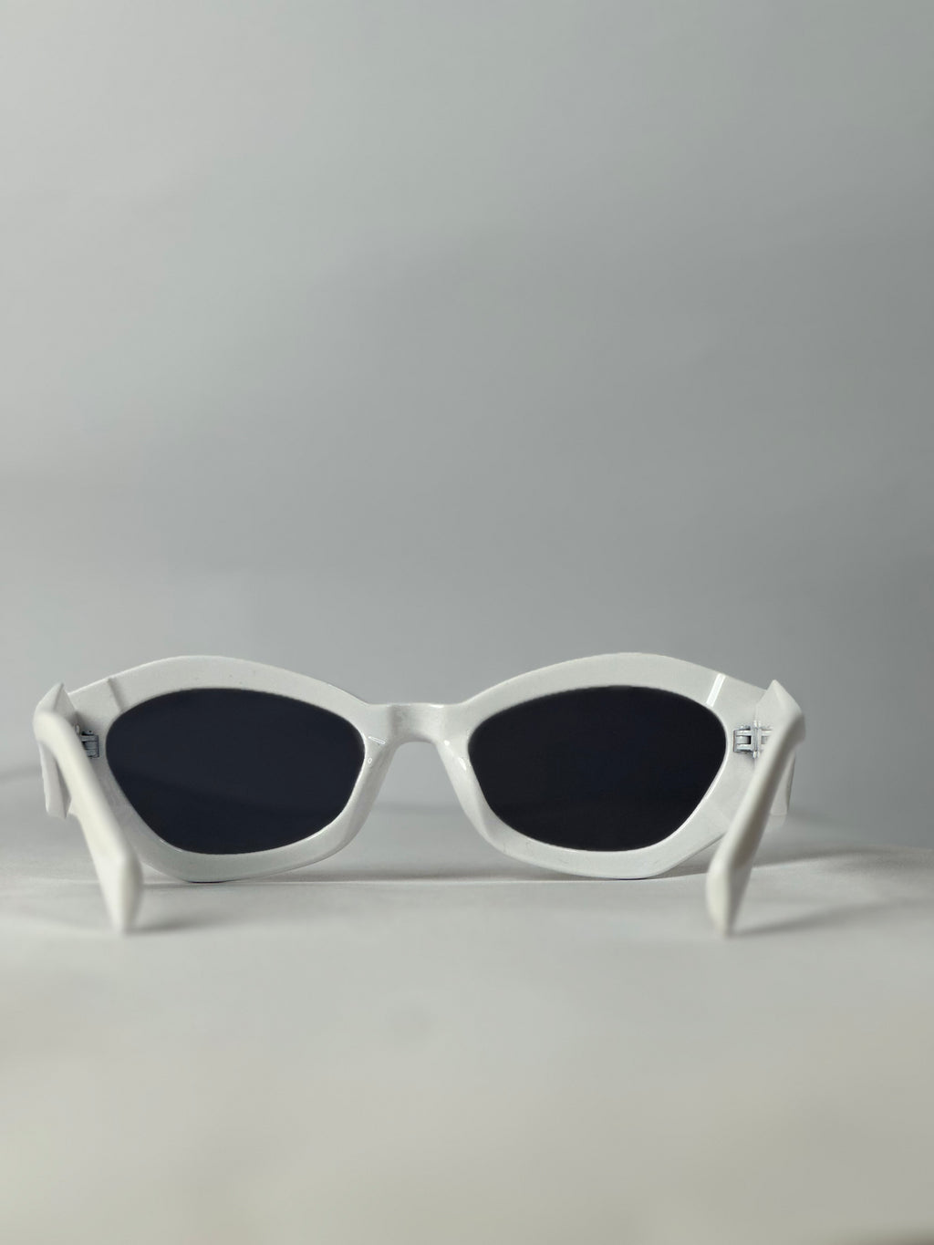 Trendy Prada White Edition